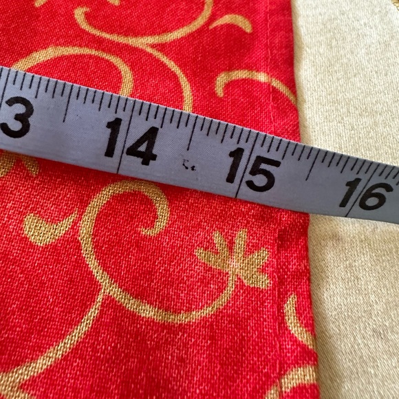 Set of 3 Designers Guild 100% Cotton Red & Metallic Gold Swirl Cloth Napkins. - Picture 5 of 5